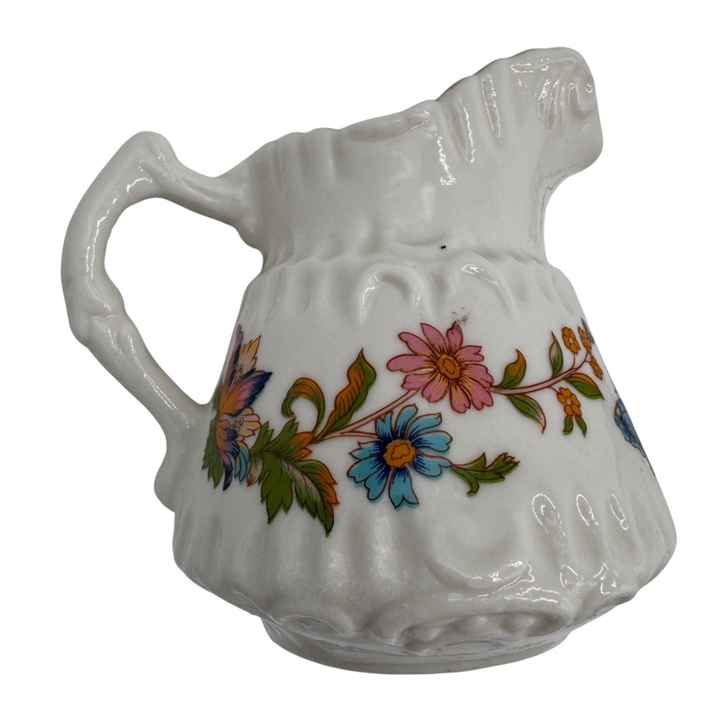 Aynsley Cottage Garden Mini Creamer Fine Bone China Floral Butterfly Gold Trim
